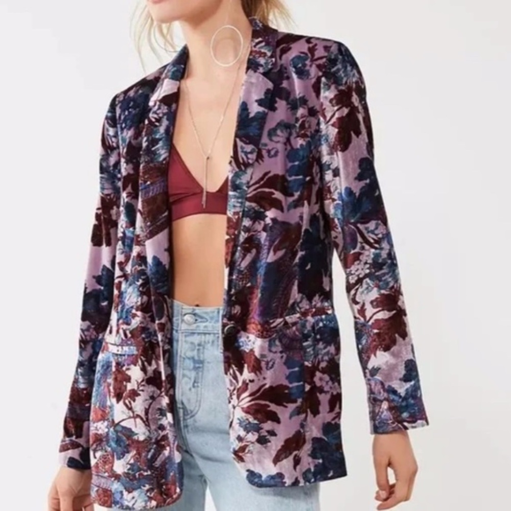 NWT Urban Outfitters Morris Floral Velvet Blazer Small